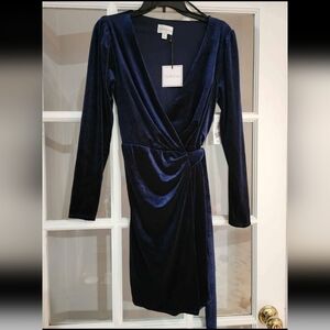 Women's Premier Armour blue wrap dress size 6 NWT